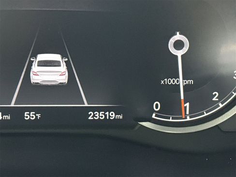 Used 2024 Genesis G70 2.5T image 19