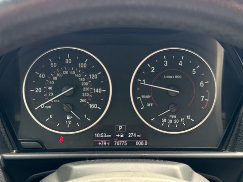 Used 2017 BMW 230i Convertible image 18