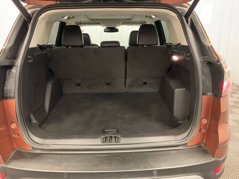 Used 2017 Ford Escape Titanium w/ Canadian Touring Package AWD/4WD image 9