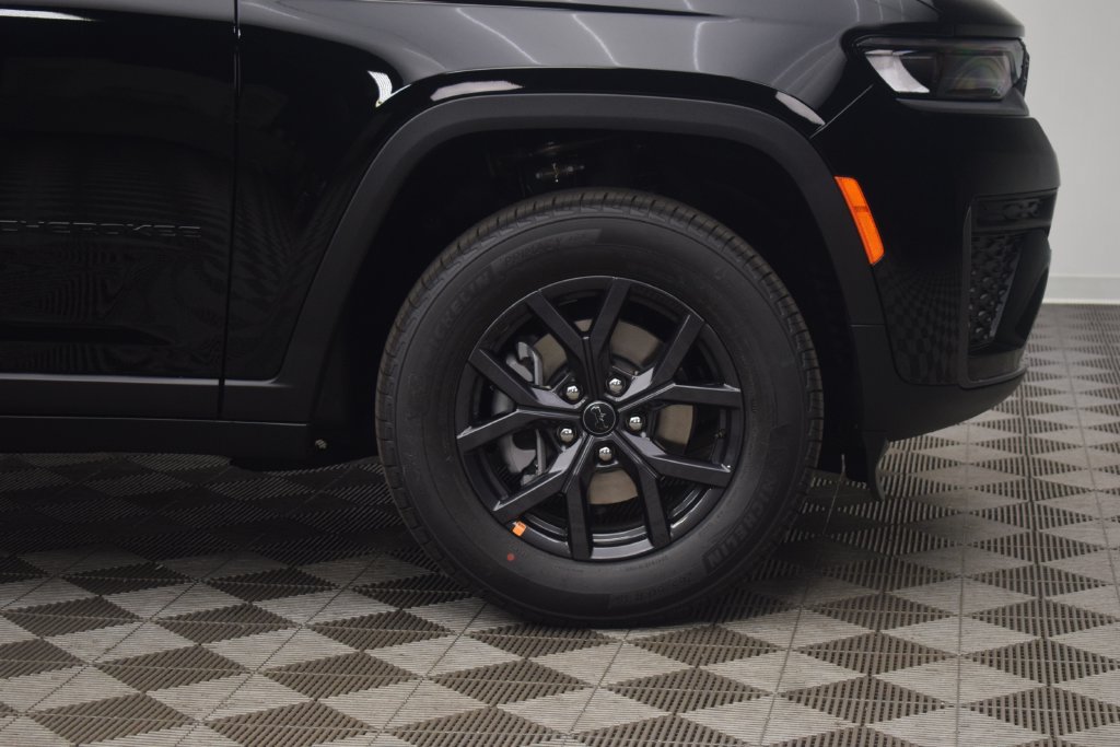 New 2027 Jeep Grand Cherokee 4WD image 6