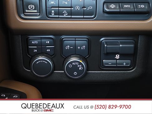 Used 2021 Chevrolet Tahoe High Country w/ Premium Package AWD/4WD image 27