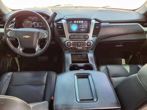 Used 2020 Chevrolet Tahoe LT w/ Off-Road Package AWD/4WD image 22