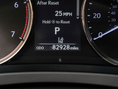 Used 2018 Lexus IS 300 300 image 21