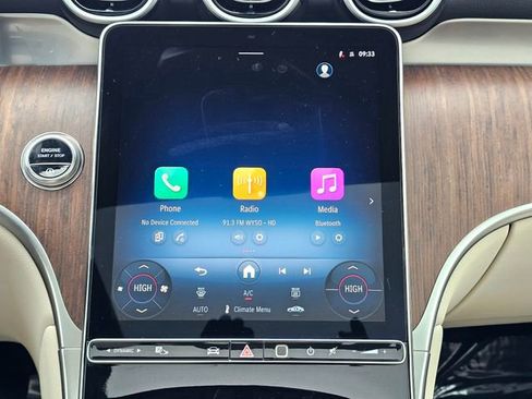 Certified 2025 Mercedes-Benz GLC 300 4MATIC image 38