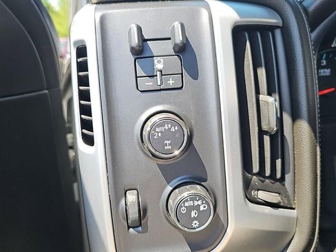 Used 2018 GMC Sierra 1500 SLT w/ SLT Premium Package AWD/4WD image 14