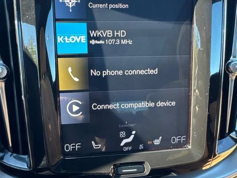 Used 2019 Volvo XC60 T5 Momentum w/ Multimedia Package AWD/4WD image 17
