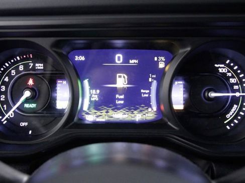 Used 2024 Jeep Wrangler Unlimited Rubicon 4xe image 24