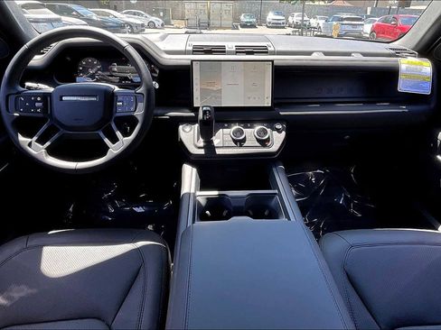 New 2025 Land Rover Defender 110 X-Dynamic SE image 7