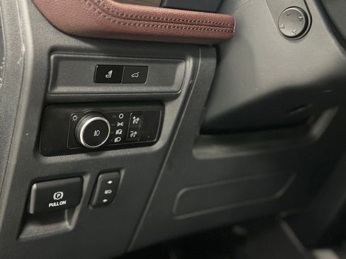 Certified 2023 Ford Expedition Limited image 19