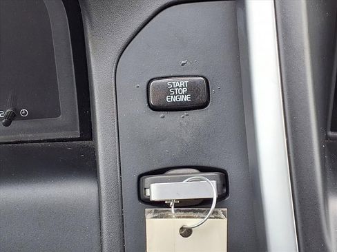 Used 2010 Volvo XC60 T6 image 23