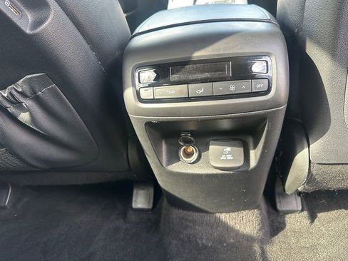 Used 2022 Hyundai Palisade SEL w/ Convenience Package image 18