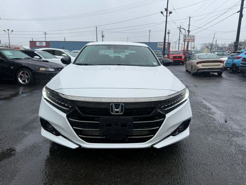 Used 2022 Honda Accord Sport image 3