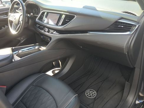Used 2023 Buick Enclave Avenir w/ Avenir Technology Package image 30