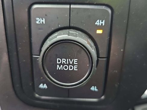 Used 2023 Ford F150 Lariat w/ Equipment Group 502A High image 22