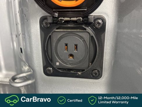 Used 2024 Chevrolet Silverado 1500 LT AWD/4WD image 9