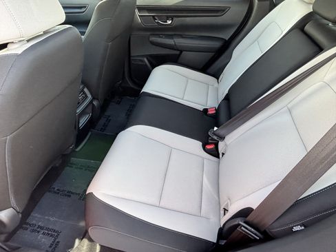Used 2024 Honda CR-V LX image 13