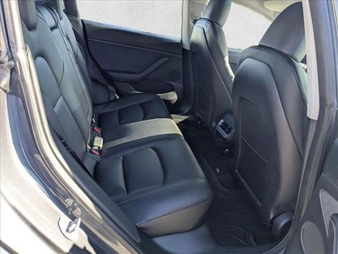 Used 2023 Tesla Model 3 Standard Range image 20