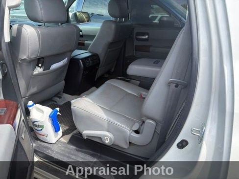 Used 2011 Toyota Sequoia Platinum AWD/4WD image 9
