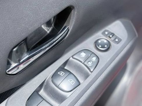 Certified 2024 Nissan Kicks SV FWD image 24
