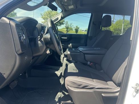 Used 2021 Chevrolet Silverado 1500 Custom image 10