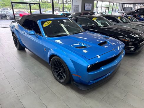 Used 2019 Dodge Challenger R/T Scat Pack w/ Widebody Package image 37