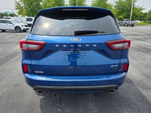 Used 2023 Ford Escape ST-Line w/ Tech Pack #1 AWD/4WD image 4