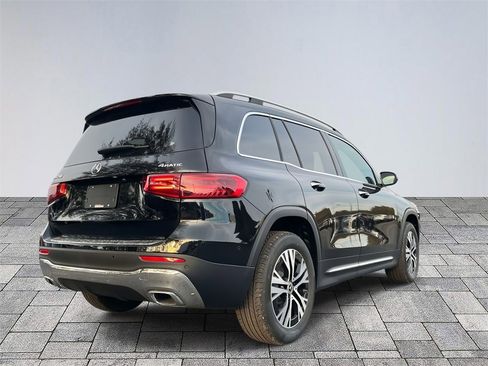 New 2026 Mercedes-Benz GLB 250 4MATIC image 7