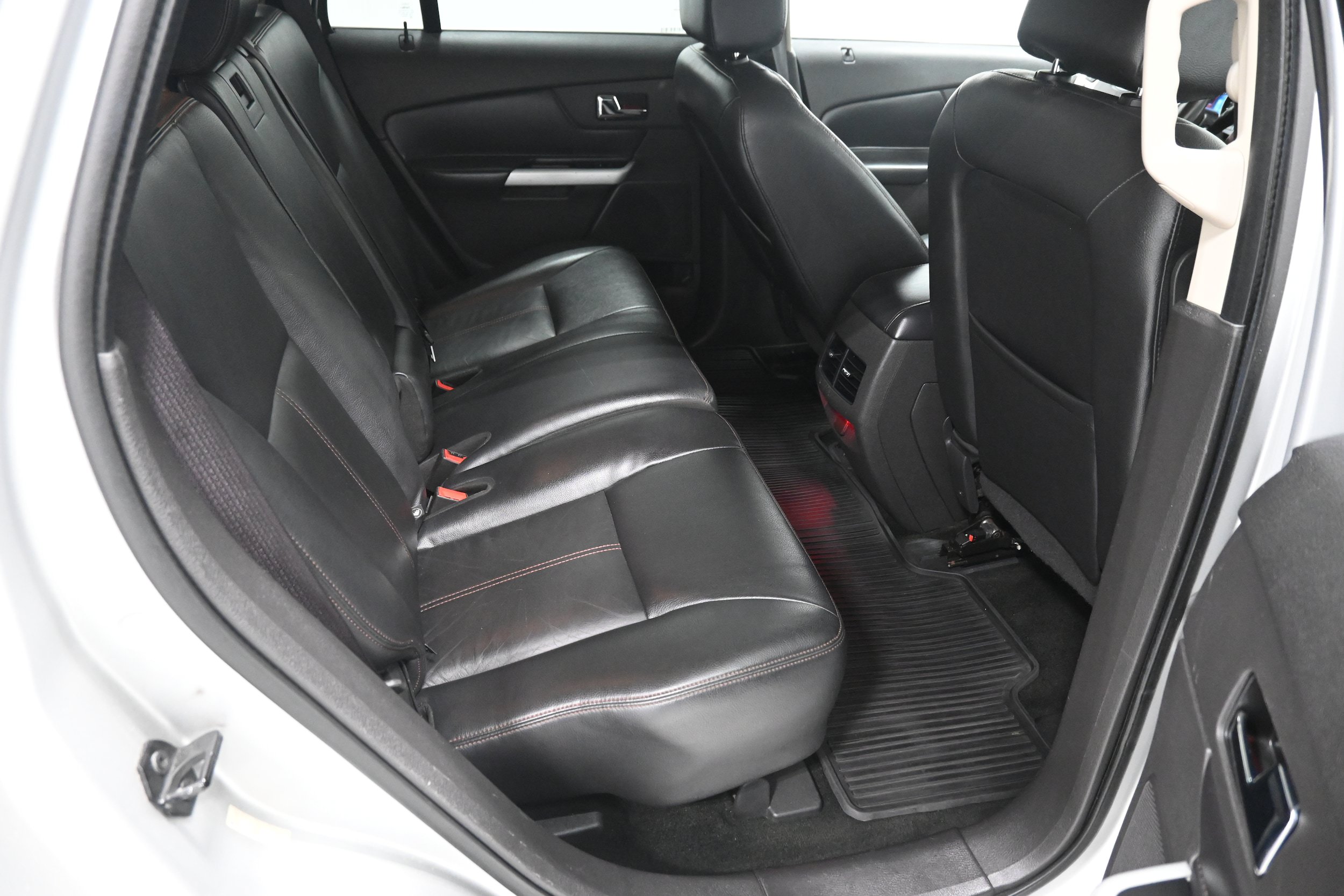 Used 2013 Ford Edge Limited FWD image 24