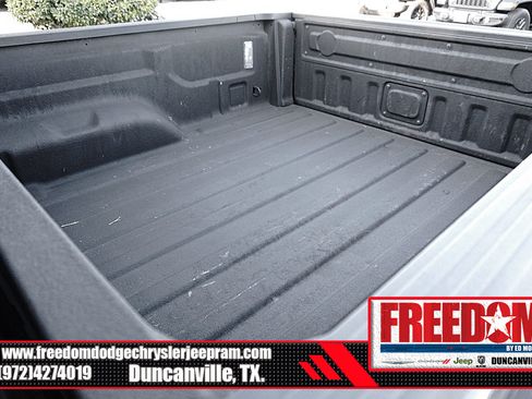 Used 2023 Jeep Gladiator Rubicon AWD/4WD image 46