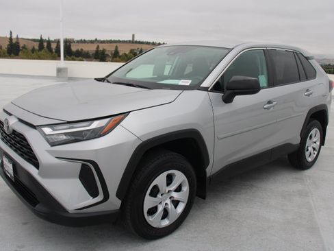 Certified 2024 Toyota RAV4 LE FWD image 6