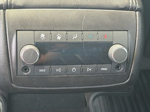 Used 2017 Buick Enclave Leather AWD/4WD image 24