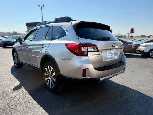 Used 2015 Subaru Outback 2.5i Limited AWD/4WD image 5