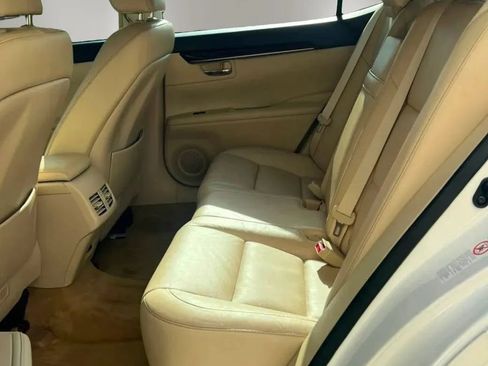 Used 2014 Lexus ES 350 w/ Luxury Package FWD image 37