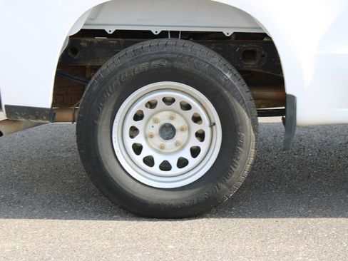 Used 2024 Chevrolet Silverado 1500 W/T w/ Trailering Package AWD/4WD image 13