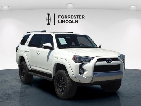 Used 2018 Toyota 4Runner TRD Off-Road Premium AWD/4WD image 1