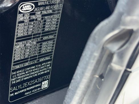 Used 2025 Land Rover Range Rover Velar Dynamic SE image 60