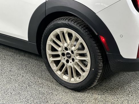 Used 2025 MINI Cooper S image 27