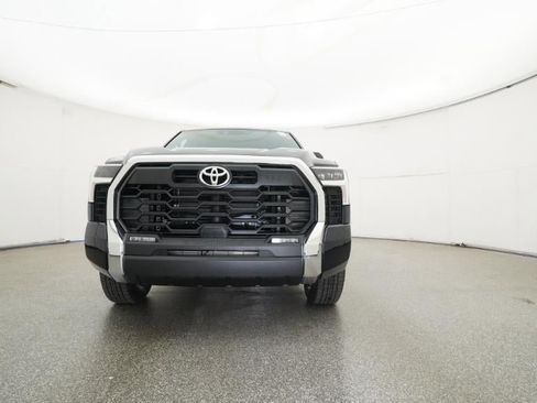New 2026 Toyota Tundra SR5 AWD/4WD image 31