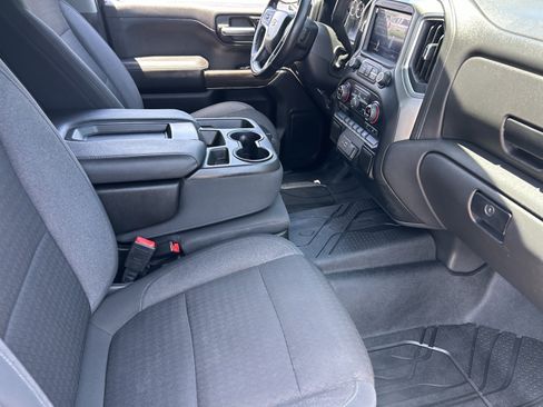 Certified 2021 Chevrolet Silverado 1500 LT AWD/4WD image 11