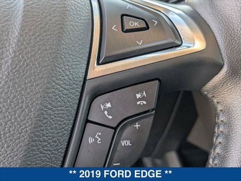 Used 2019 Ford Edge SEL w/ Equipment Group 201A FWD image 15