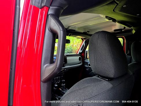 Used 2024 Jeep Wrangler Unlimited w/ Convenience Group AWD/4WD image 36