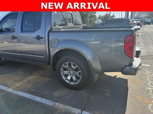 Used 2020 Nissan Frontier SV image 5