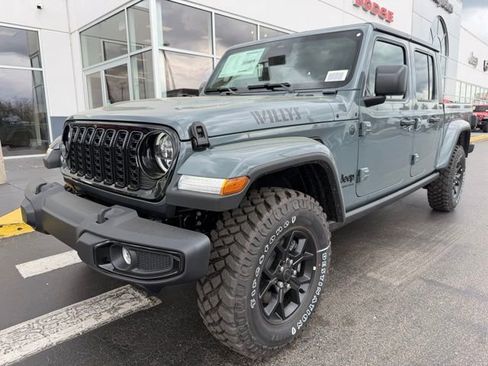 New 2026 Jeep Gladiator Sport AWD/4WD image 2