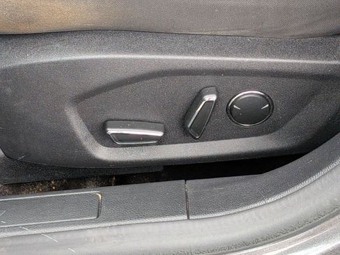 Used 2017 Ford Fusion SE FWD image 27