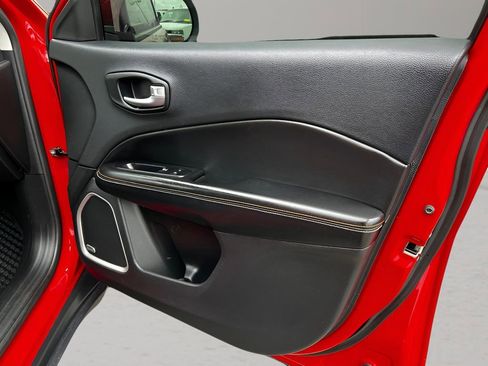 Used 2021 Jeep Compass Latitude w/ Sun and Sound Group image 24