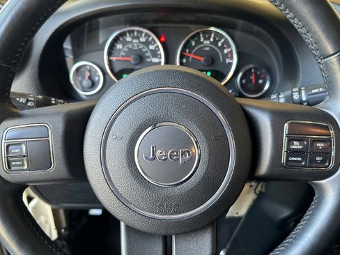 Used 2011 Jeep Wrangler Unlimited Sport AWD/4WD image 23