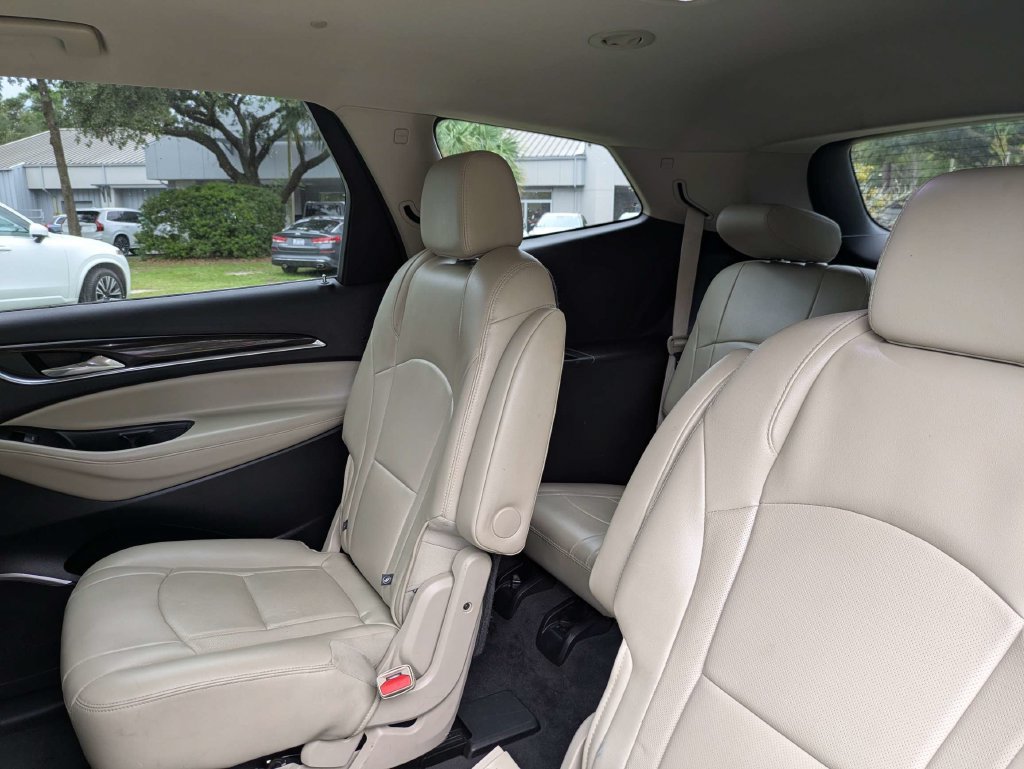 Used 2019 Buick Enclave Essence FWD image 14
