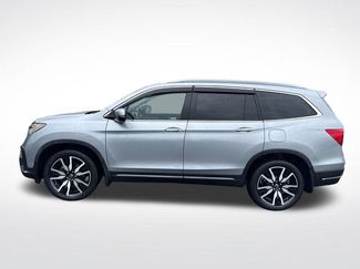 Used 2019 Honda Pilot Touring video 2