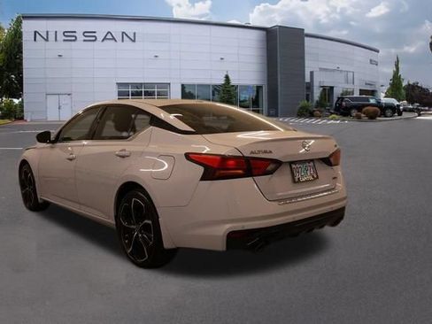 Certified 2023 Nissan Altima 2.5 SR AWD/4WD image 5