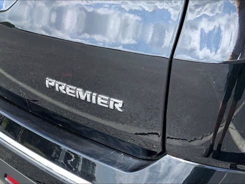 Used 2023 Chevrolet Traverse Premier w/ LPO, Floor Liner Package AWD/4WD image 8